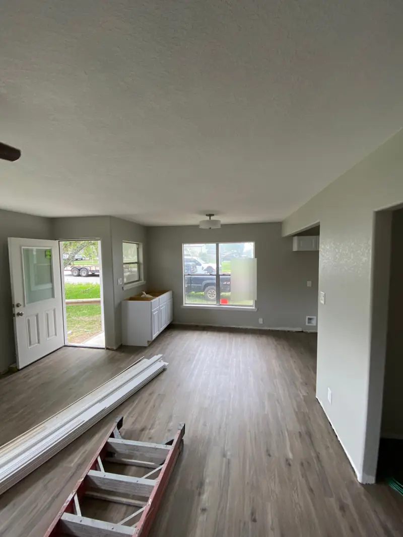 Living area with the new wood-look floor.